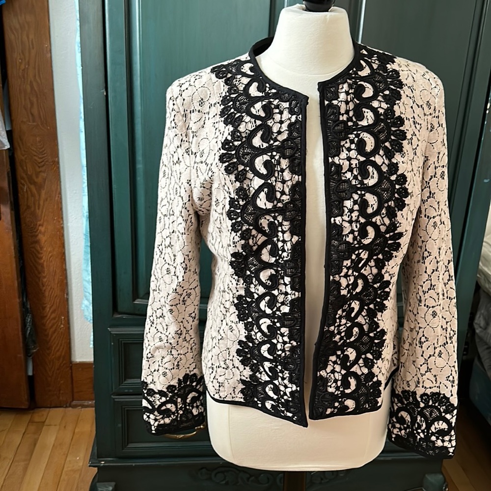 Neiman Marcus Pale Pink and Black Lace Jacket, Sz M, retailed for $350!